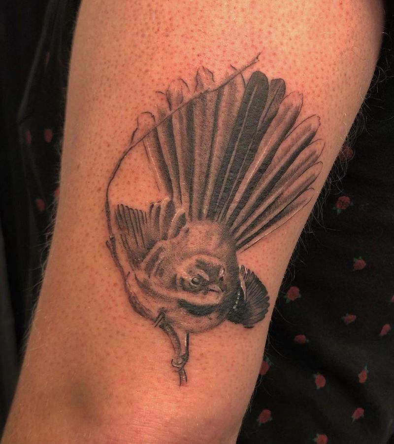 30 Pretty Fantail Tattoos You Must Try
