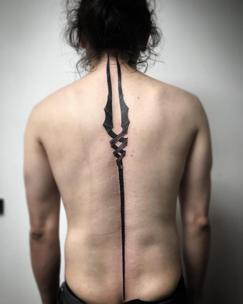 30 Pretty Spear Tattoos You Must Try