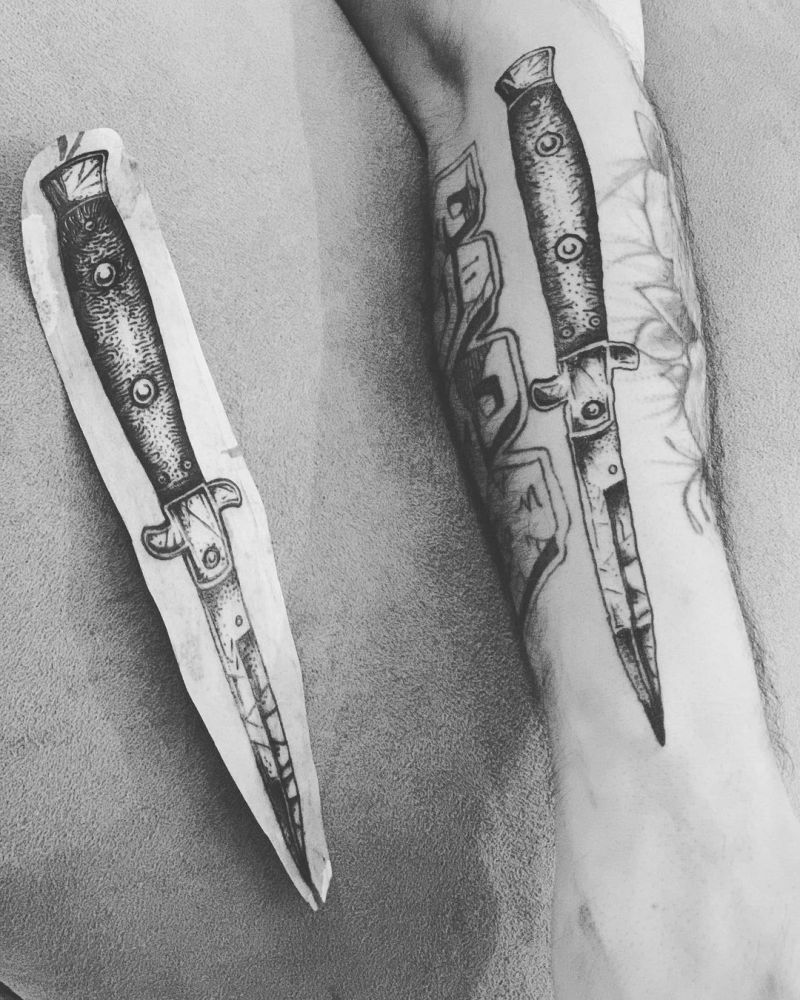 30 Pretty Knife Tattoos You Must Try