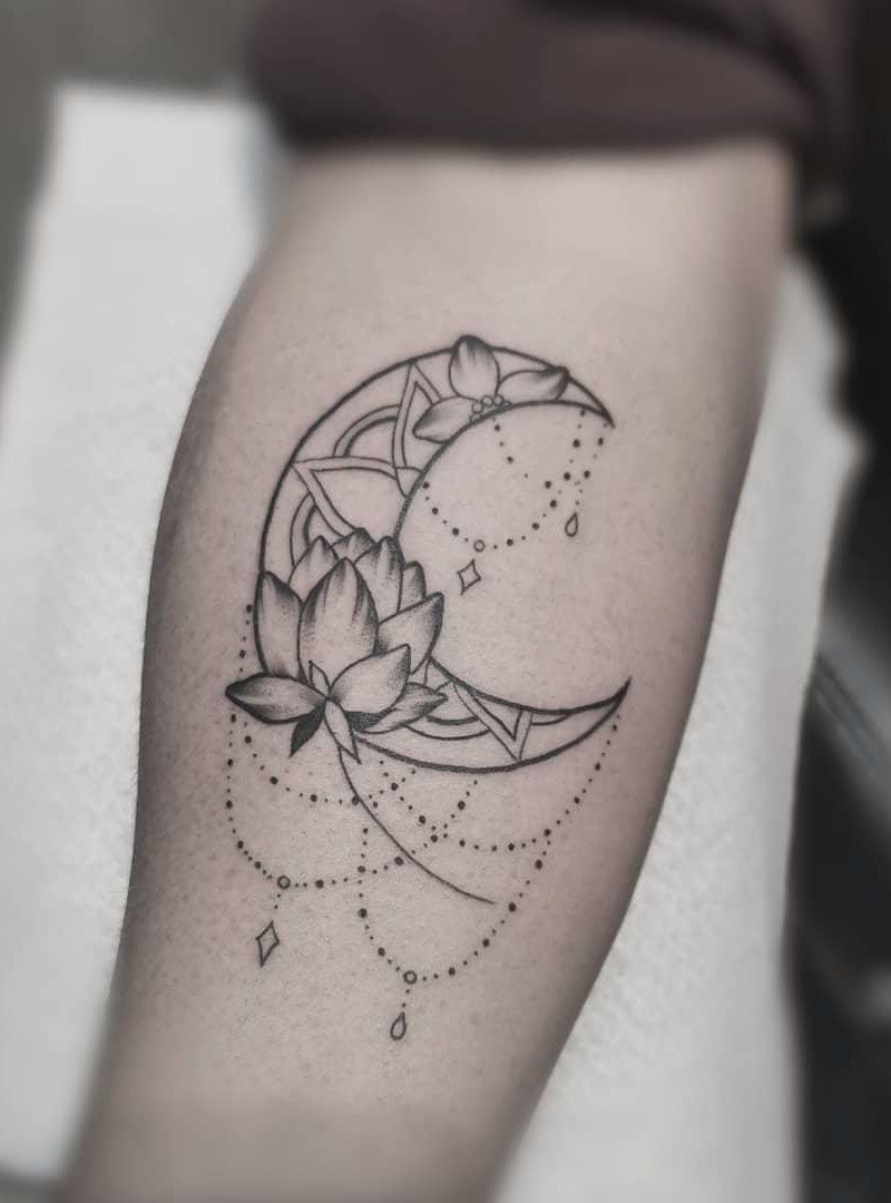 30 Pretty Mandala Moon Tattoos You Will Love