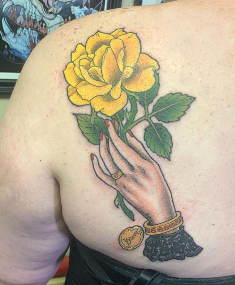 30 Pretty Yellow Rose Tattoos Make You Elegant and Beautiful