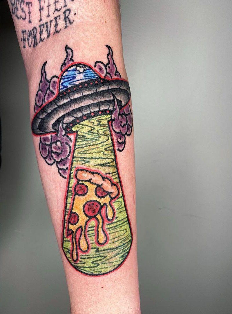 30 Pretty UFO Tattoos You Will Love