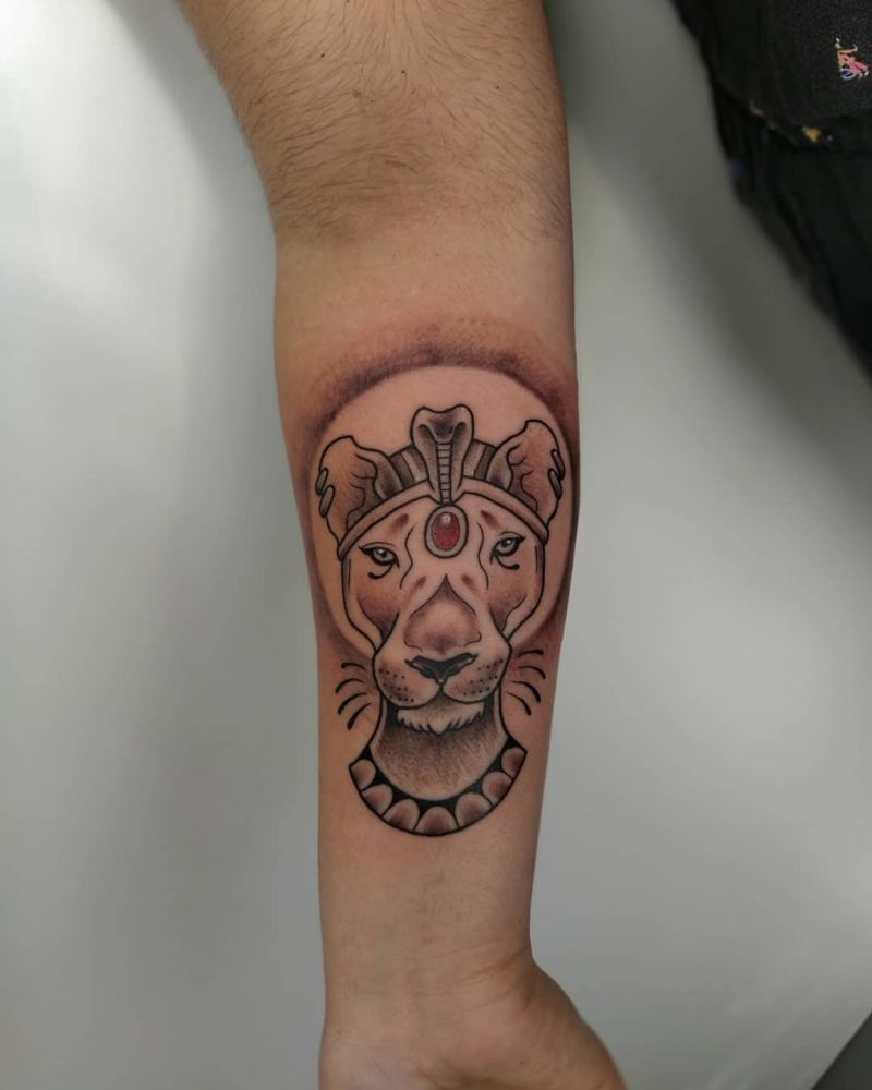 30 Perfect Lioness Tattoos You Will Love