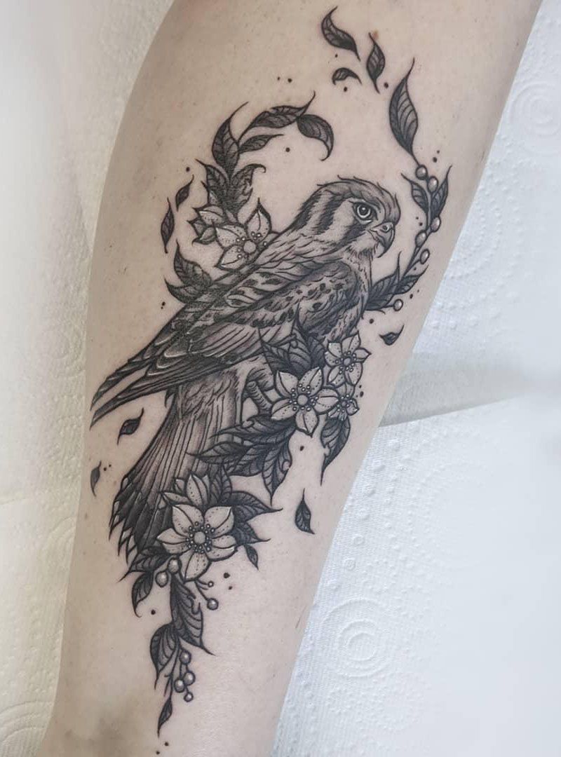 30 Pretty Kestrel Tattoos Give You an Unexpected Feeling