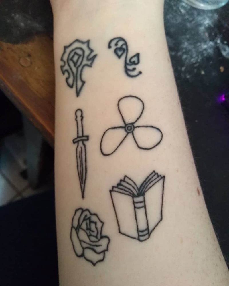 30 Pretty Propeller Tattoos to Inspire You