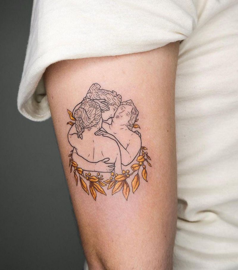 30 Pretty Gold Tattoos to Inspire You