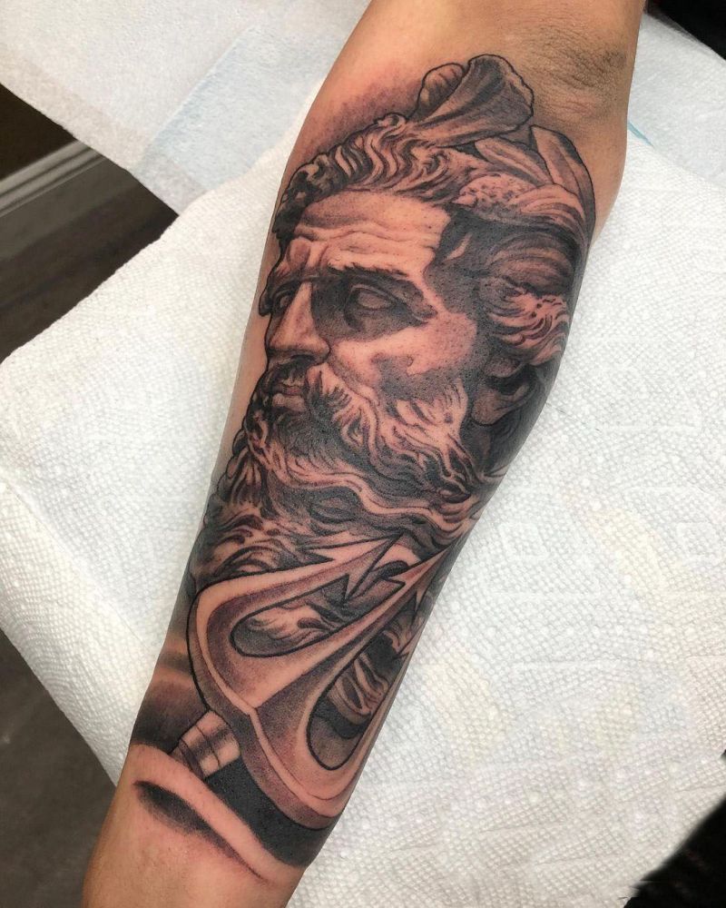 30 Pretty Poseidon Tattoos You Will Love