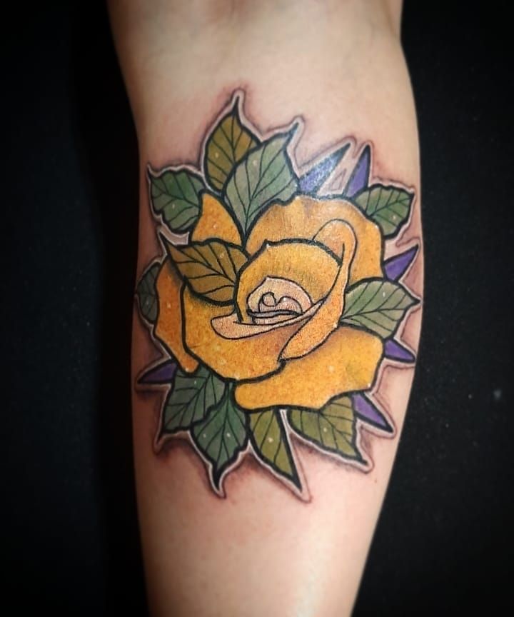 30 Pretty Yellow Rose Tattoos Make You Elegant and Beautiful