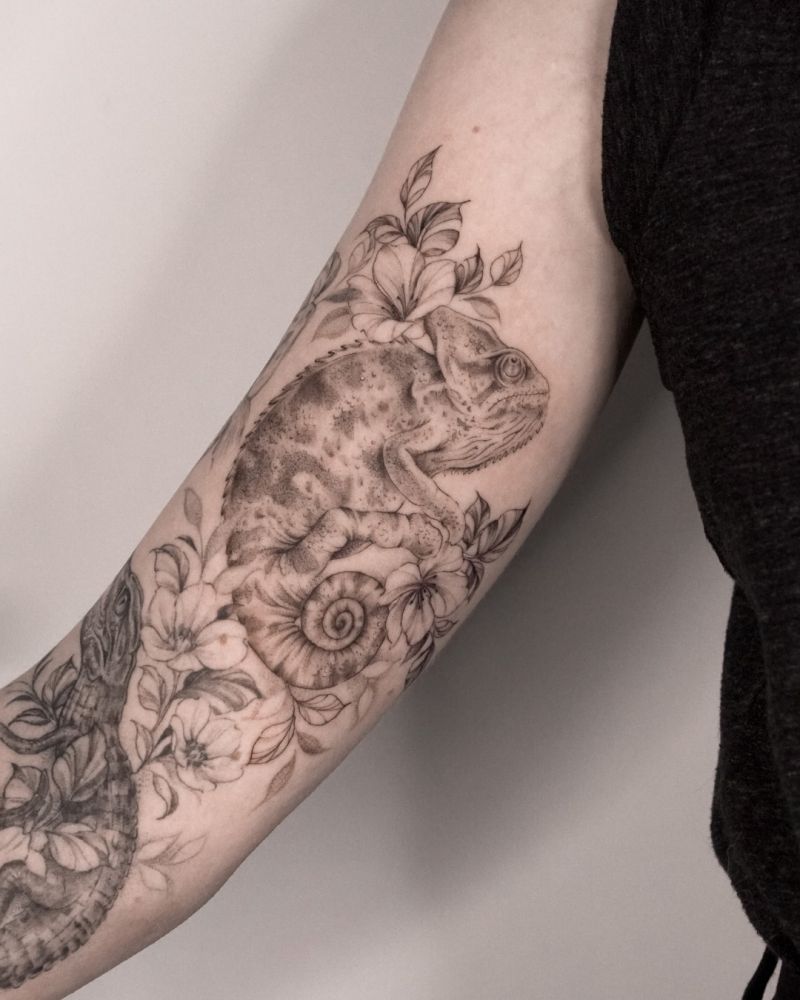 30 Pretty Chameleon Tattoos to Inspire You