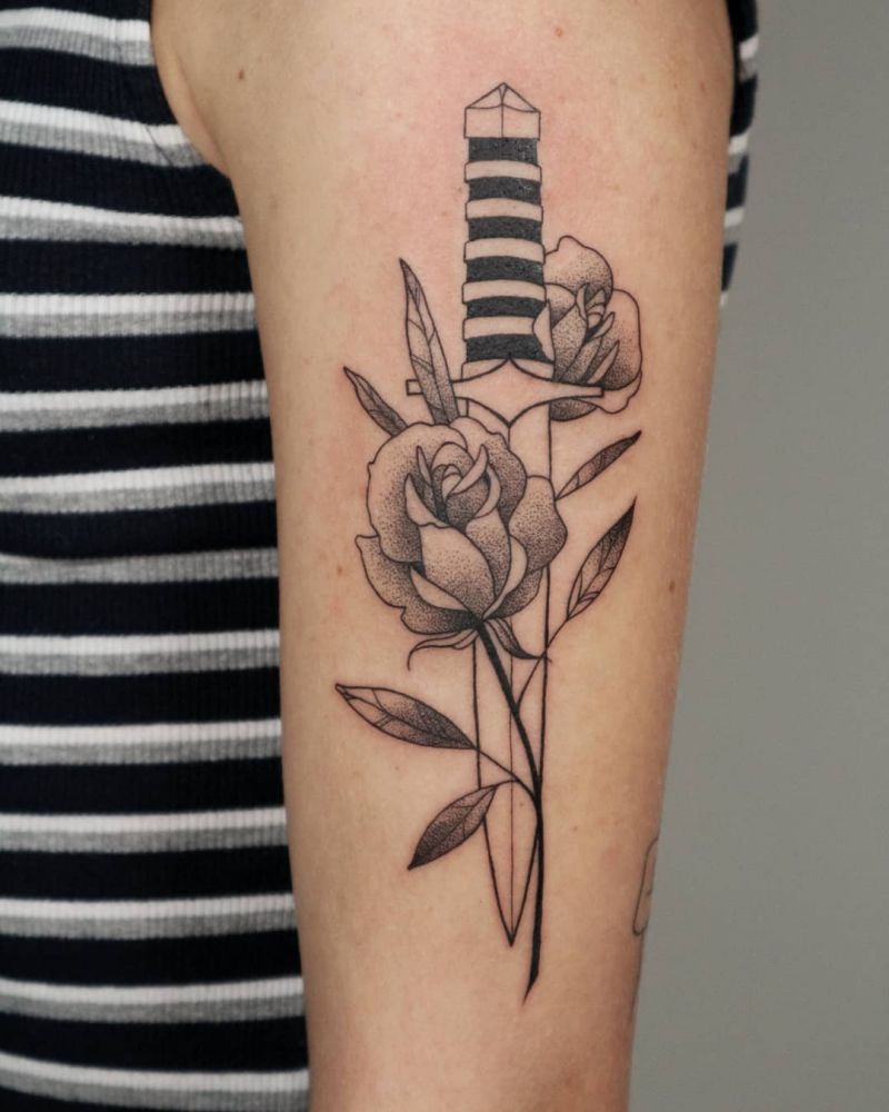 30 Pretty Knife Tattoos You Must Try