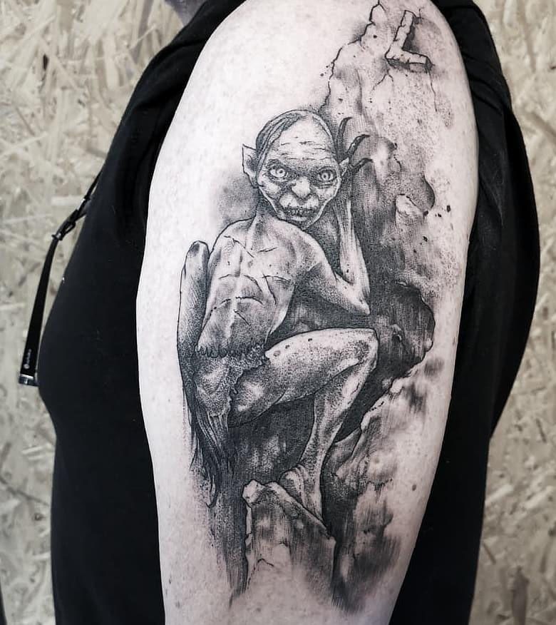 30 Pretty Gollum Tattoos to Inspire You