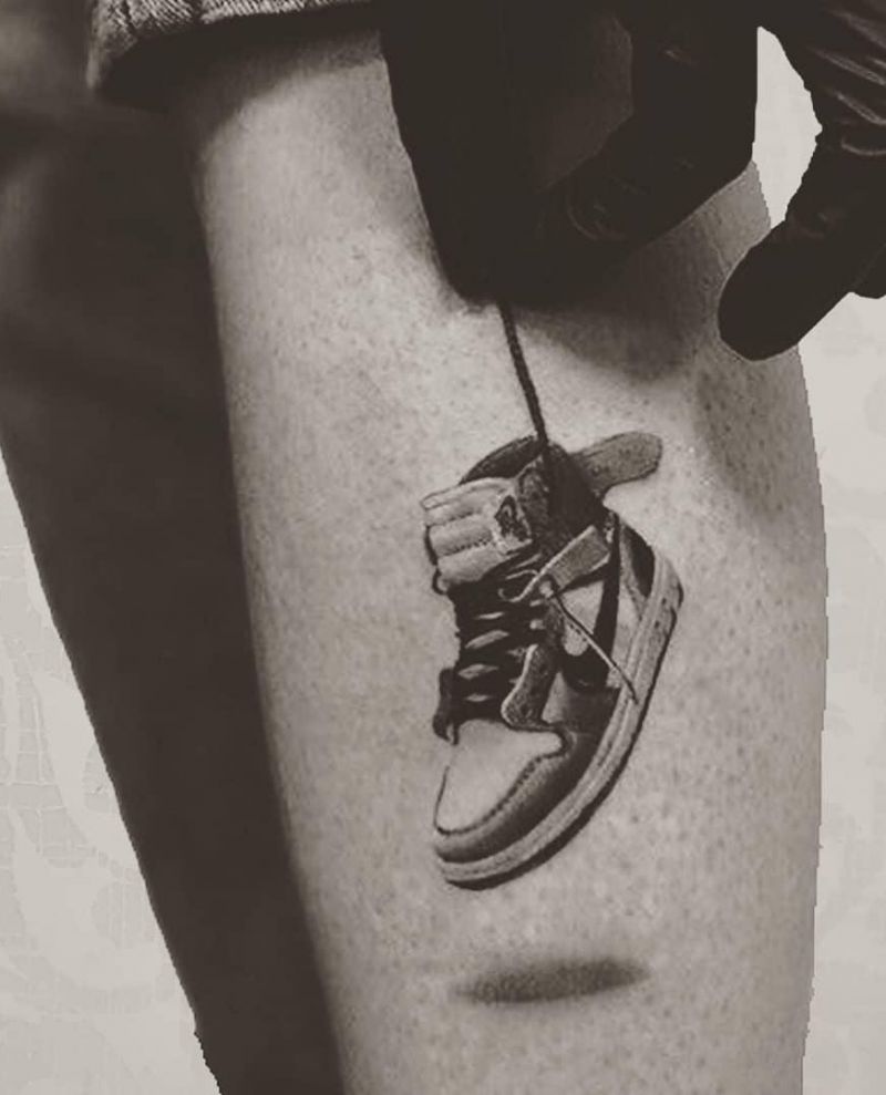 30 Pretty Shoe Tattoos You Will Love