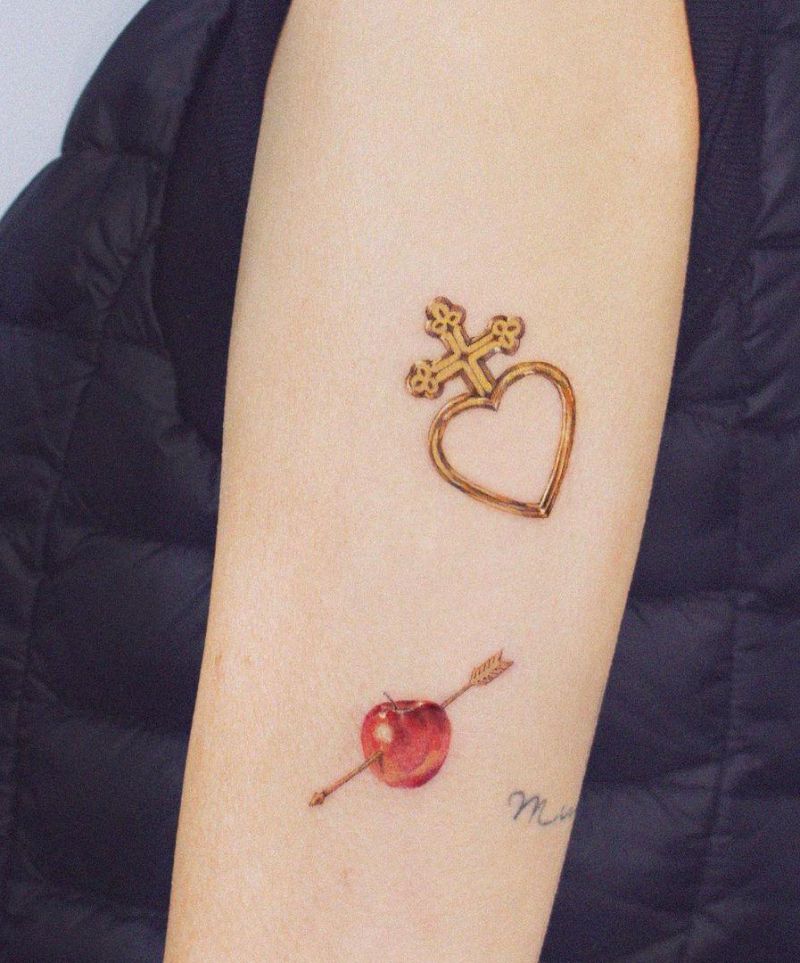 30 Pretty Gold Tattoos to Inspire You