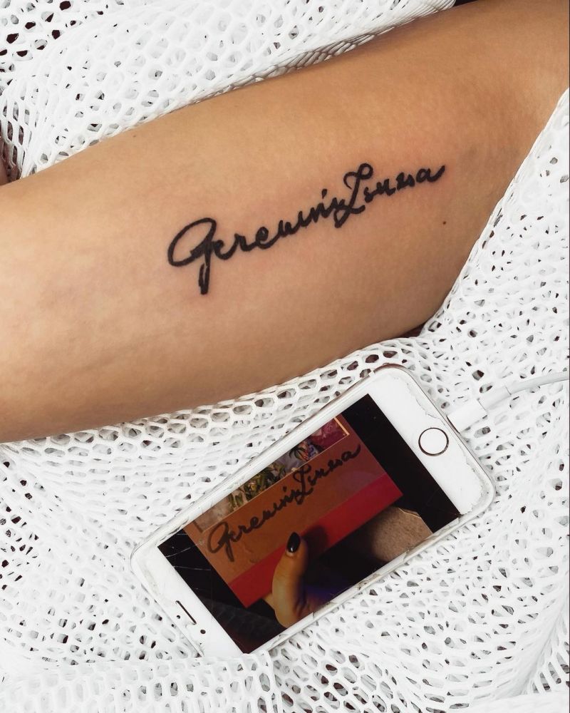 30 Pretty Signature Tattoos You Will Love