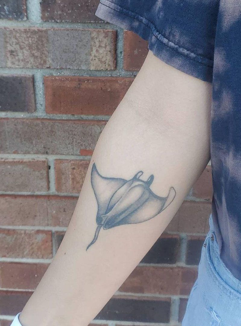 30 Pretty Stingray Tattoos Enhance Your Temperament