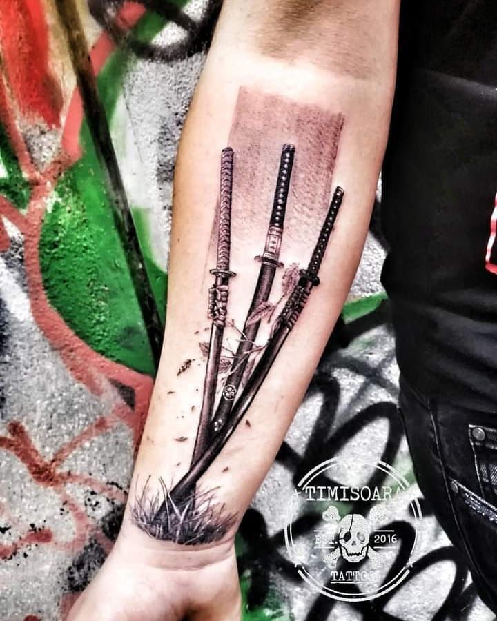 30 Pretty Katana Tattoos You Will Love