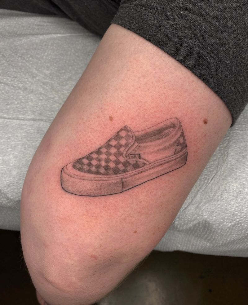 30 Pretty Shoe Tattoos You Will Love