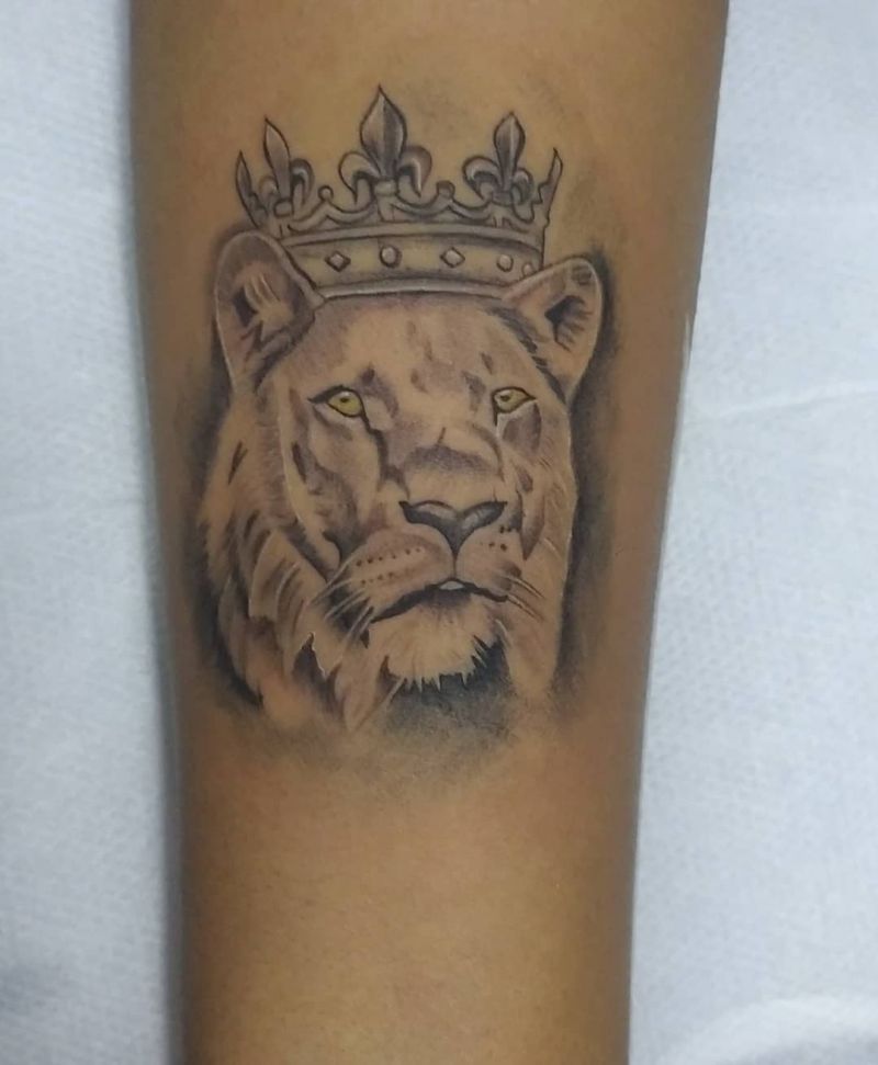 30 Perfect Lioness Tattoos You Will Love