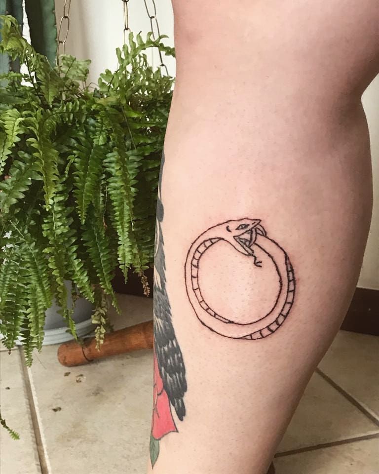 30 Pretty Ouroboros Tattoos for You to Enjoy