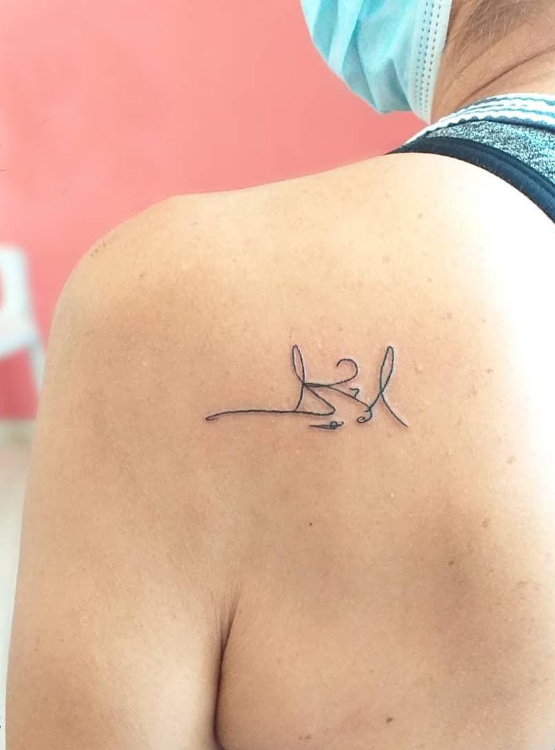 30 Pretty Signature Tattoos You Will Love