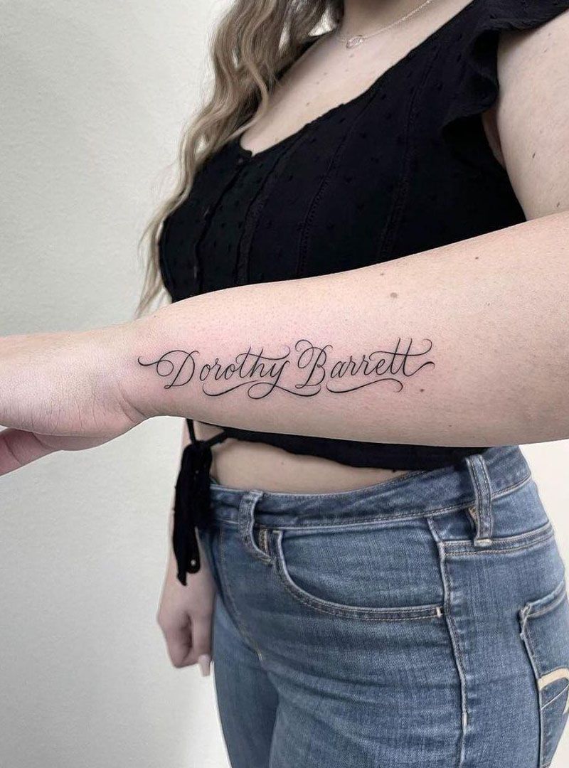 30 Pretty Lettering Tattoos to Inspire You