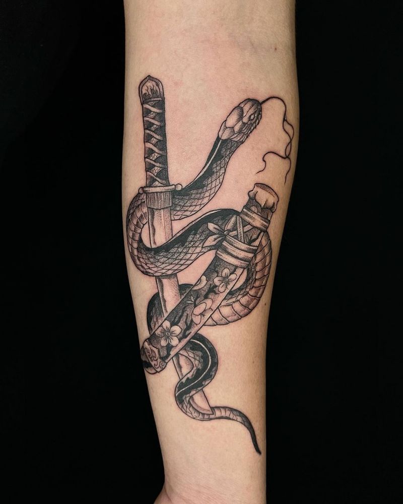 30 Pretty Katana Tattoos You Will Love