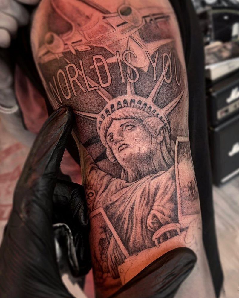 30 Pretty Statue of Liberty Tattoos to Inspire You