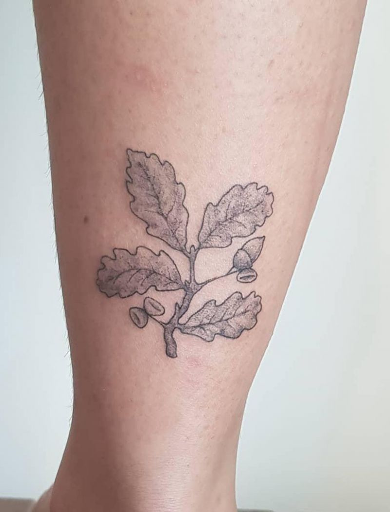 30 Pretty Oak Tattoos to Inspire You