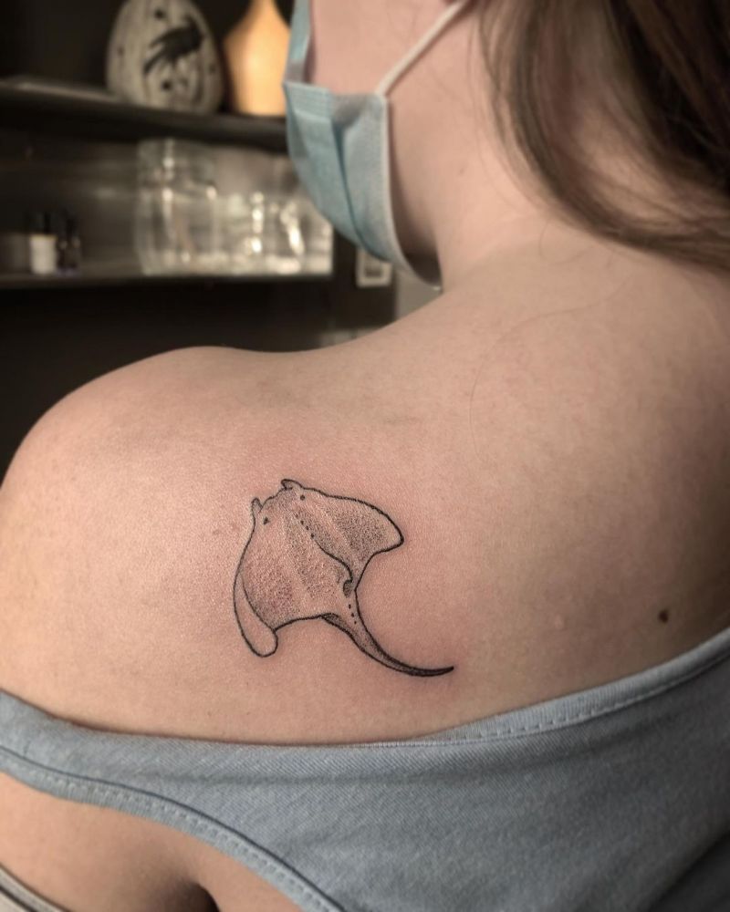 30 Pretty Stingray Tattoos Enhance Your Temperament