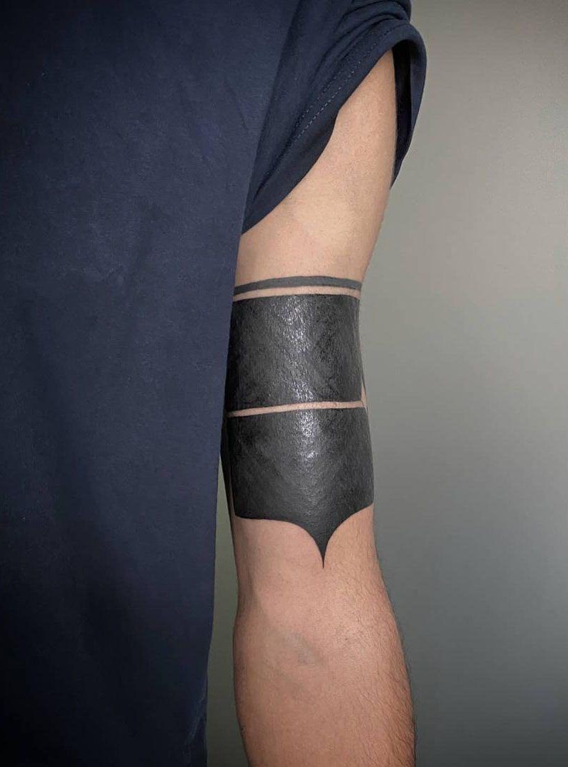 30 Pretty Armband Tattoos to Inspire You