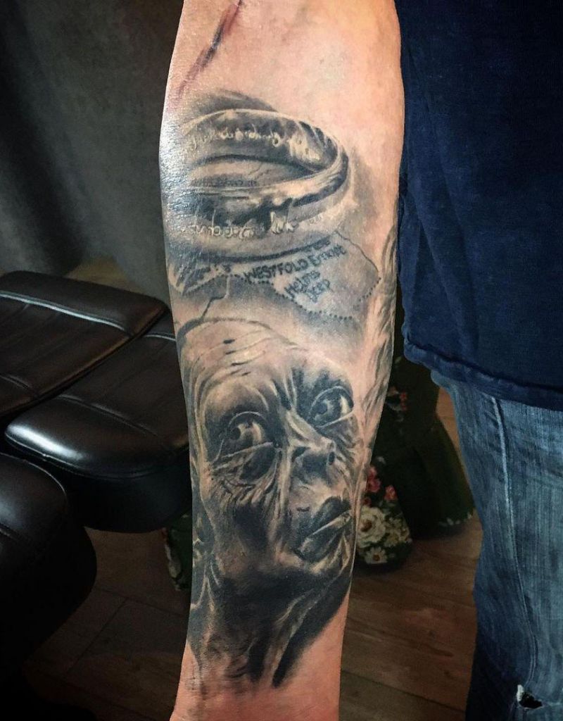 30 Pretty Gollum Tattoos to Inspire You