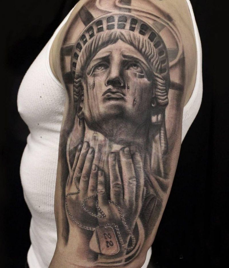 30 Pretty Statue of Liberty Tattoos to Inspire You