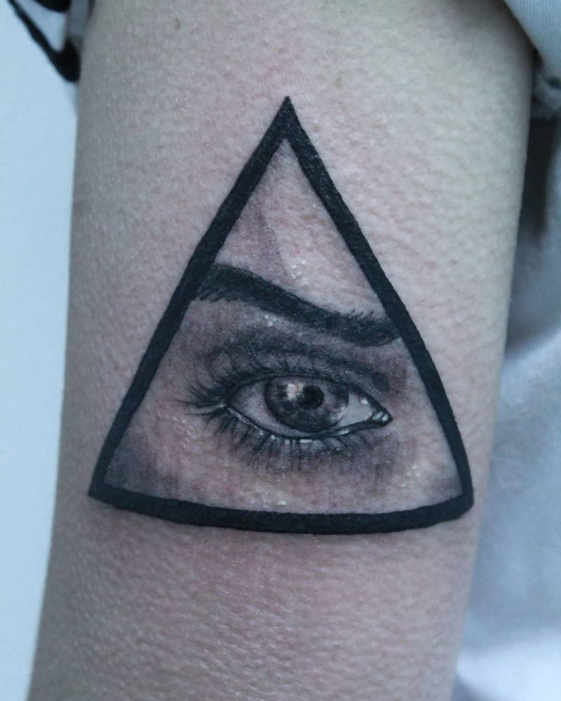 30 Pretty Triangle Eye Tattoos You Must Love