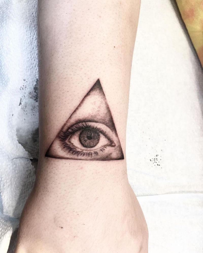 30 Pretty Triangle Eye Tattoos You Must Love