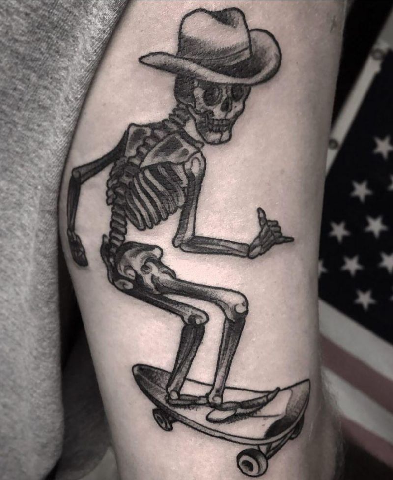 30 Creative Skateboard Tattoos You Can Copy