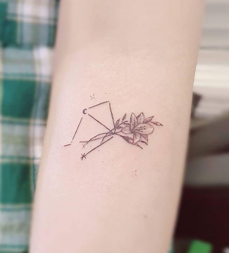 30 Pretty Simple Tattoos You Will Love