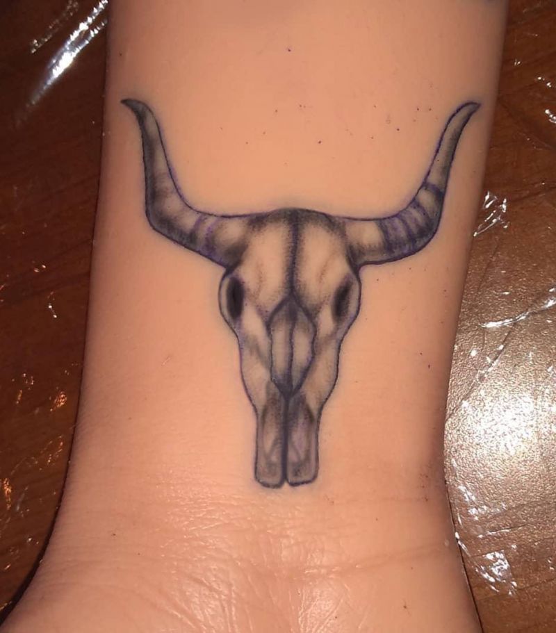 30 Pretty Bull Skull Tattoos Show Your Temperament