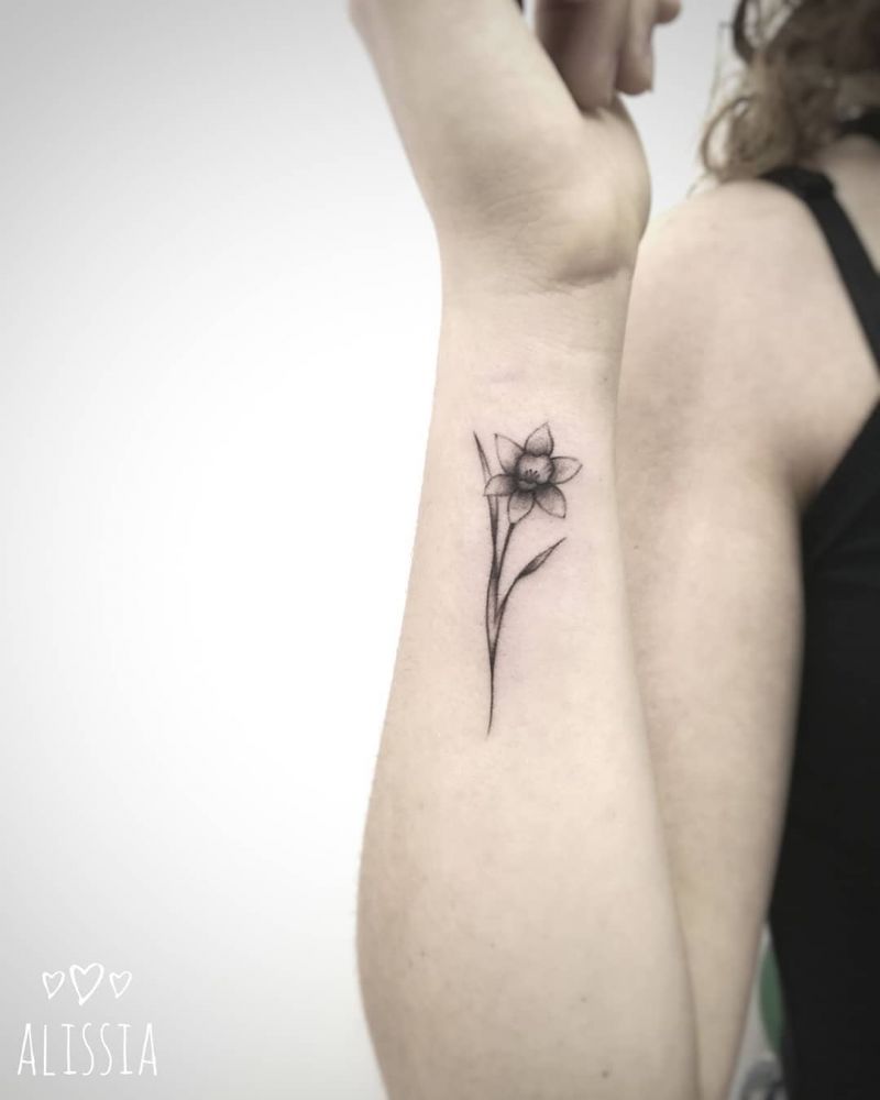 30 Pretty Simple Tattoos You Will Love