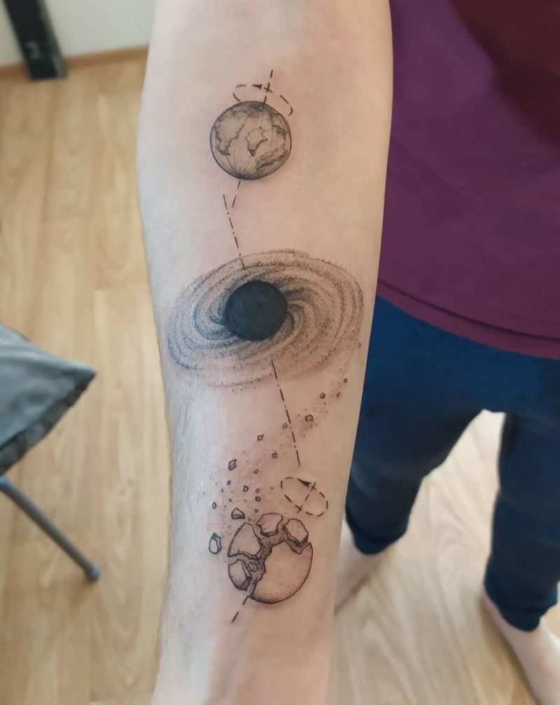 30 Unique Black Hole Tattoos to Inspire You