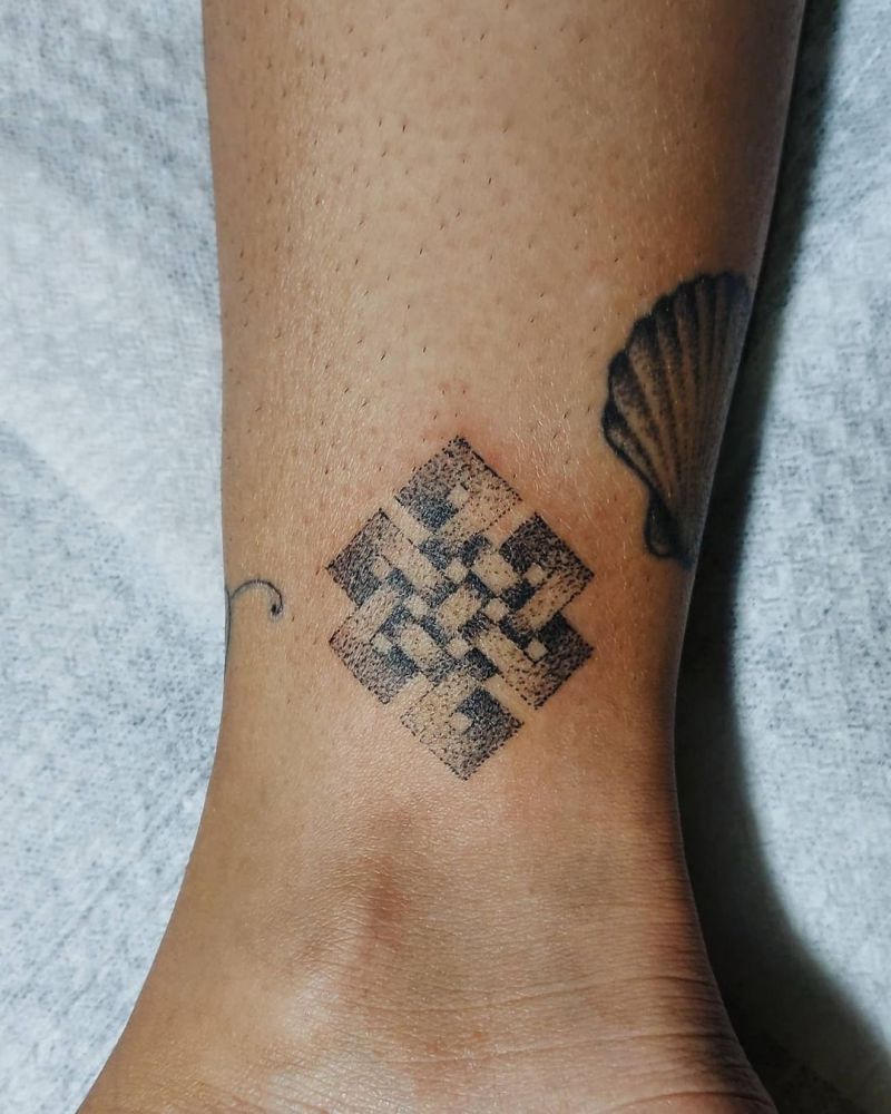 30 Pretty Endless Knot Tattoos You Must Try