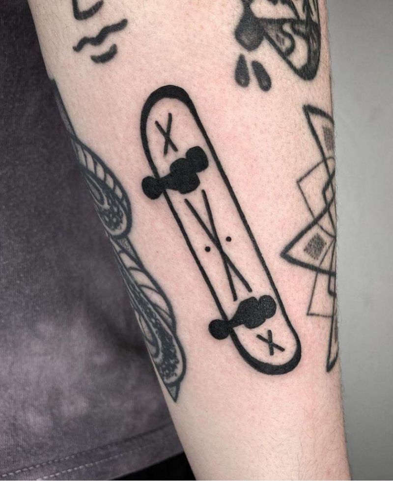 30 Creative Skateboard Tattoos You Can Copy