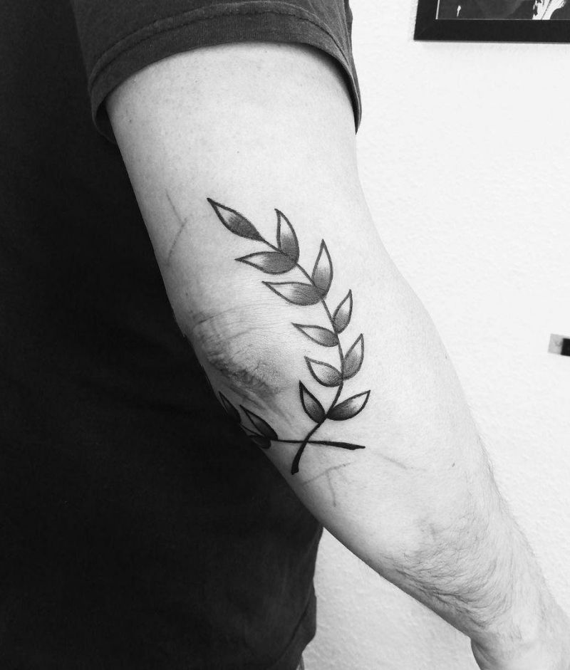 30 Pretty Laurel Tattoos to Inspire You