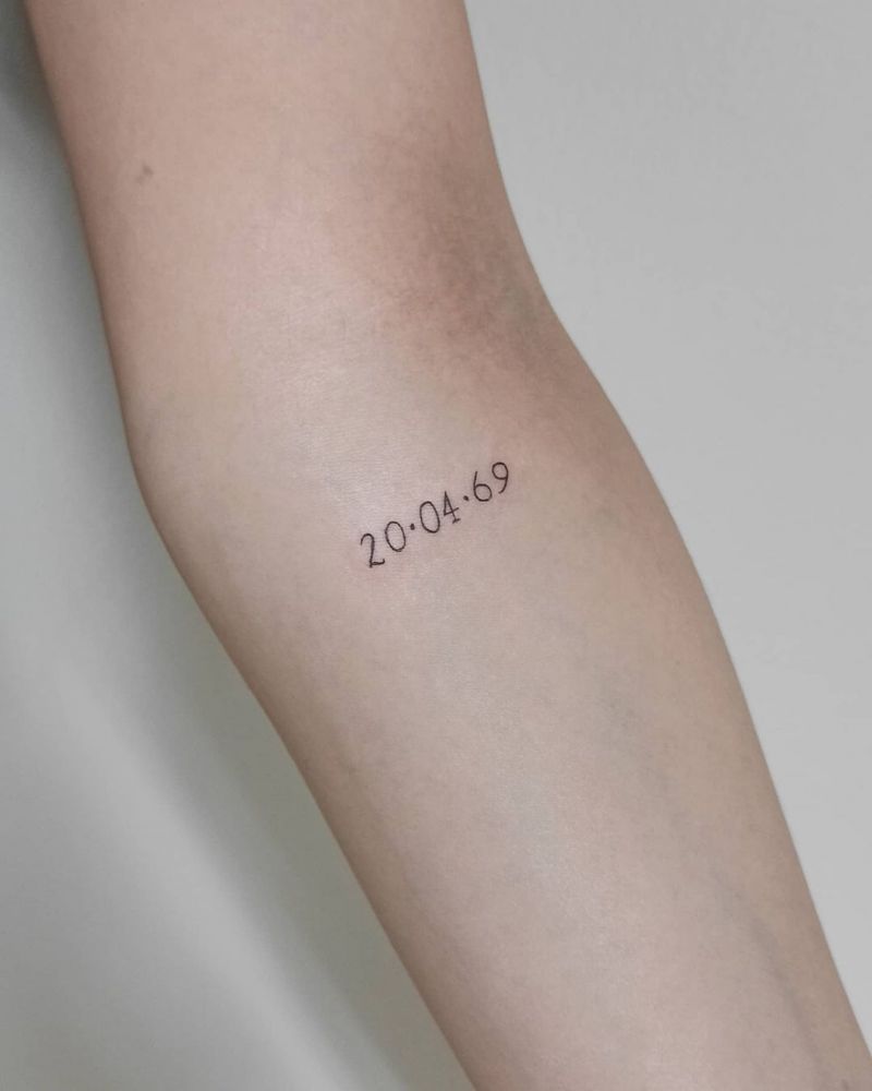 30 Pretty Date Tattoos You Will Love