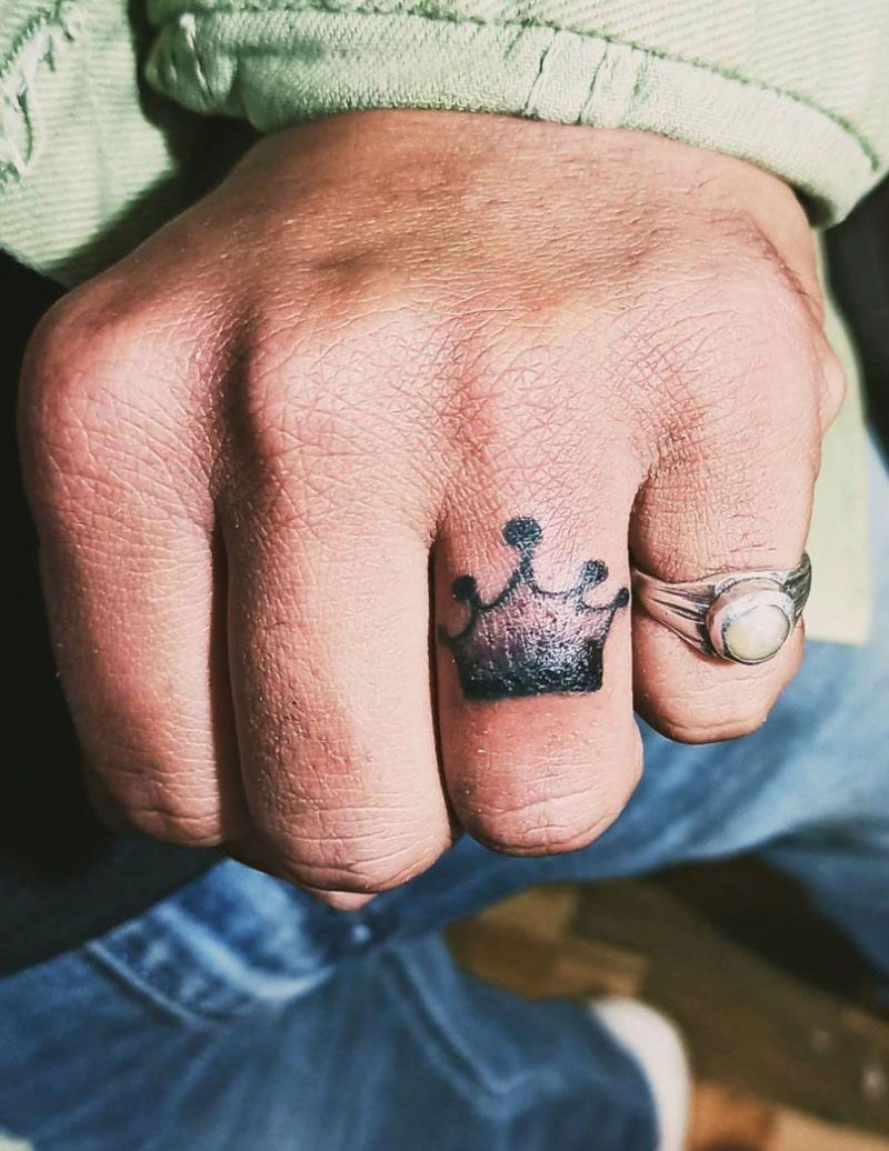 30 Pretty Ring Tattoos You Will Love