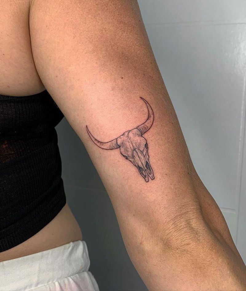 30 Pretty Bull Skull Tattoos Show Your Temperament