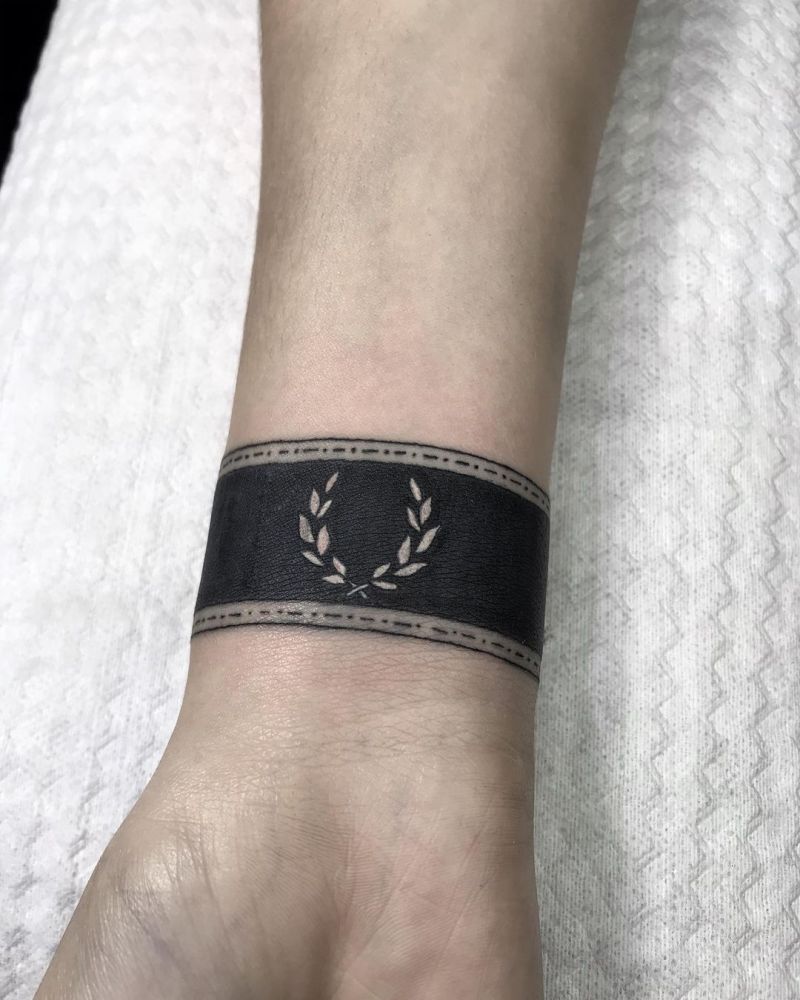 30 Pretty Laurel Tattoos to Inspire You