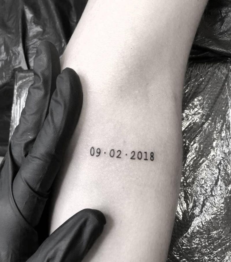 30 Pretty Date Tattoos You Will Love