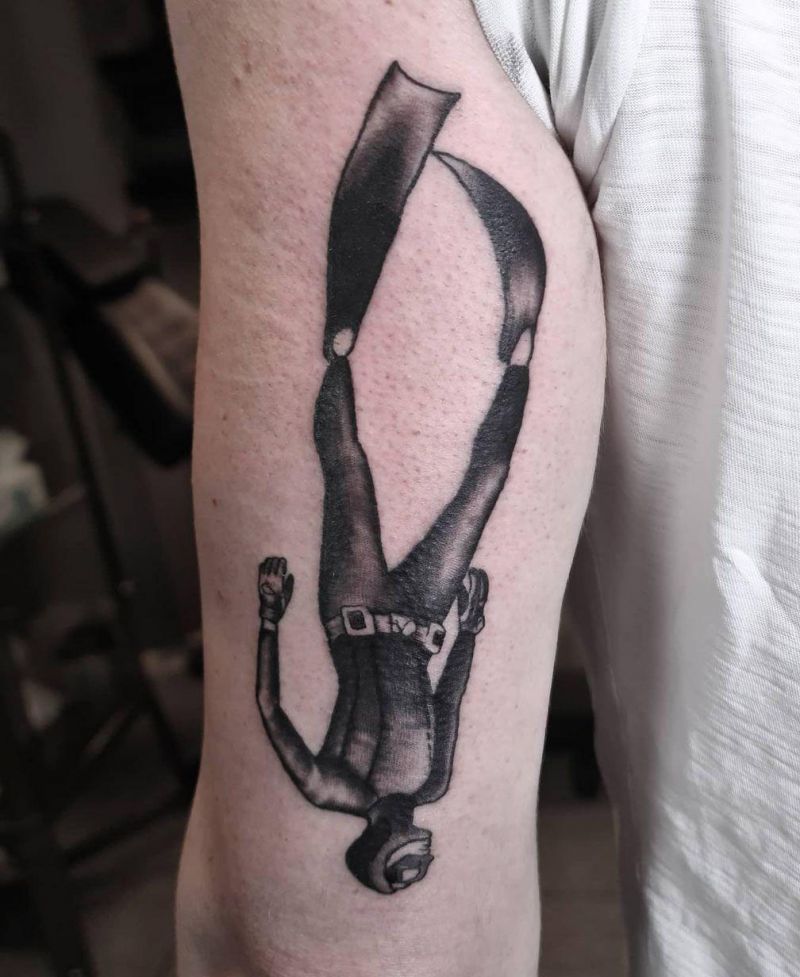 30 Creative Diver Tattoos You Can Copy