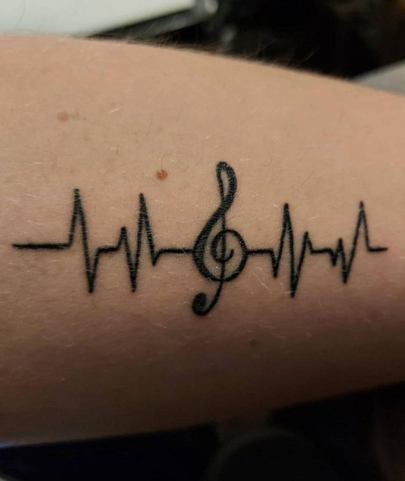 30 Pretty Heartbeat Tattoos to Inspire You