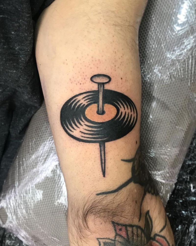 30 Pretty Vinyl Tattoos You Must Try